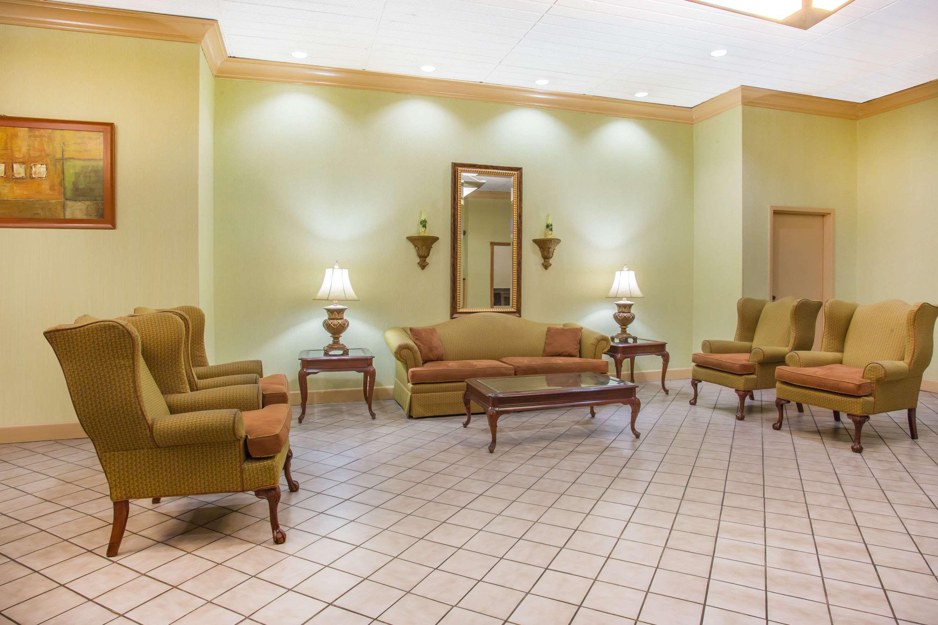 Ramada By Wyndham Wytheville Exterior photo