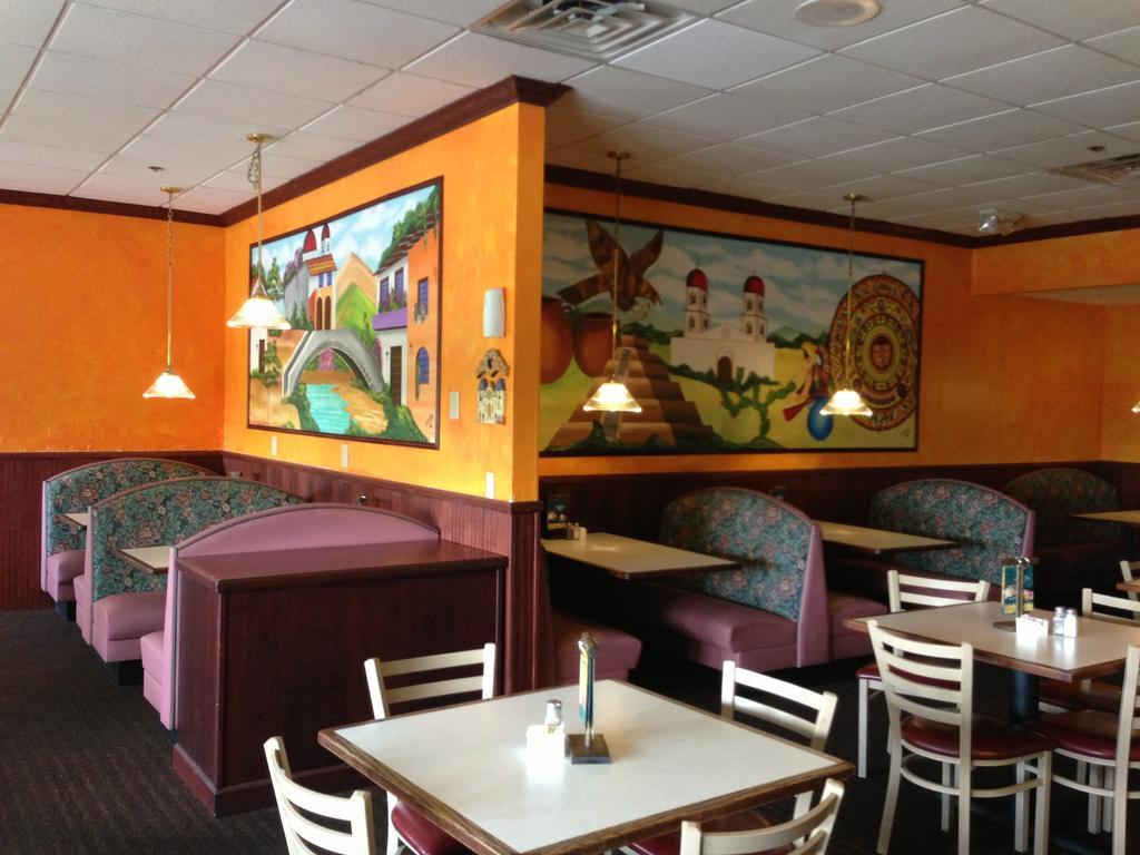 Ramada By Wyndham Wytheville Exterior photo
